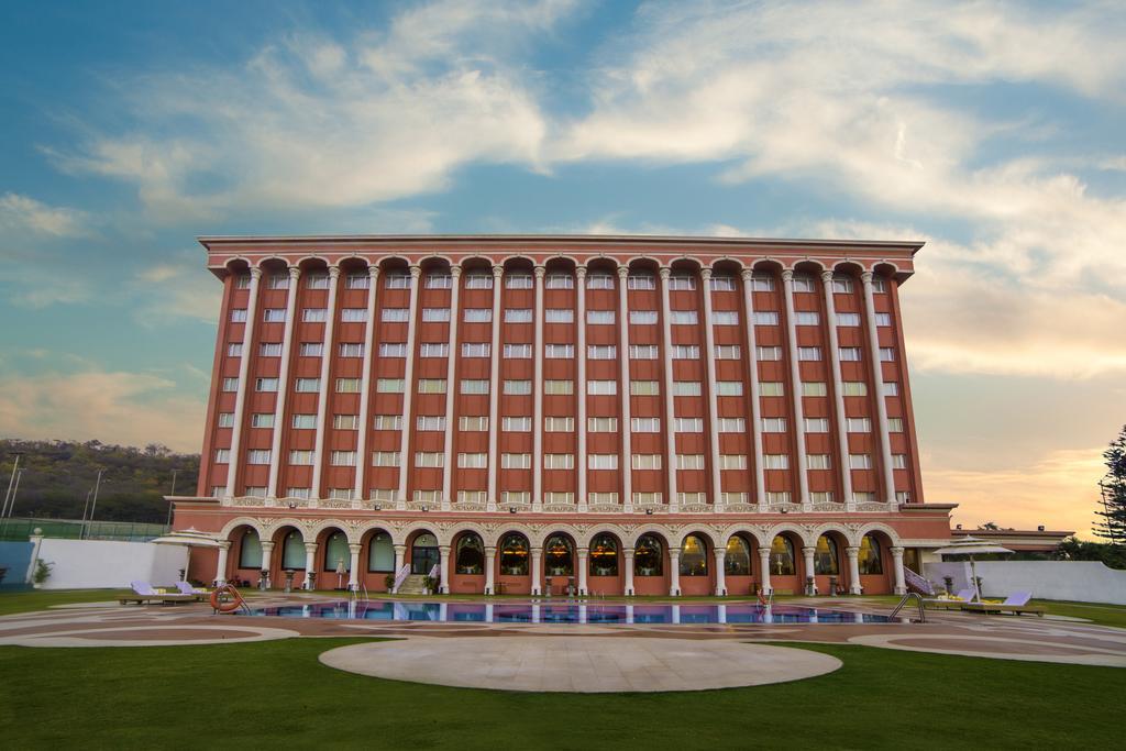 Ramoji Film City- Sitara Luxury Hotel Pedda Ambarpet Eksteriør bilde