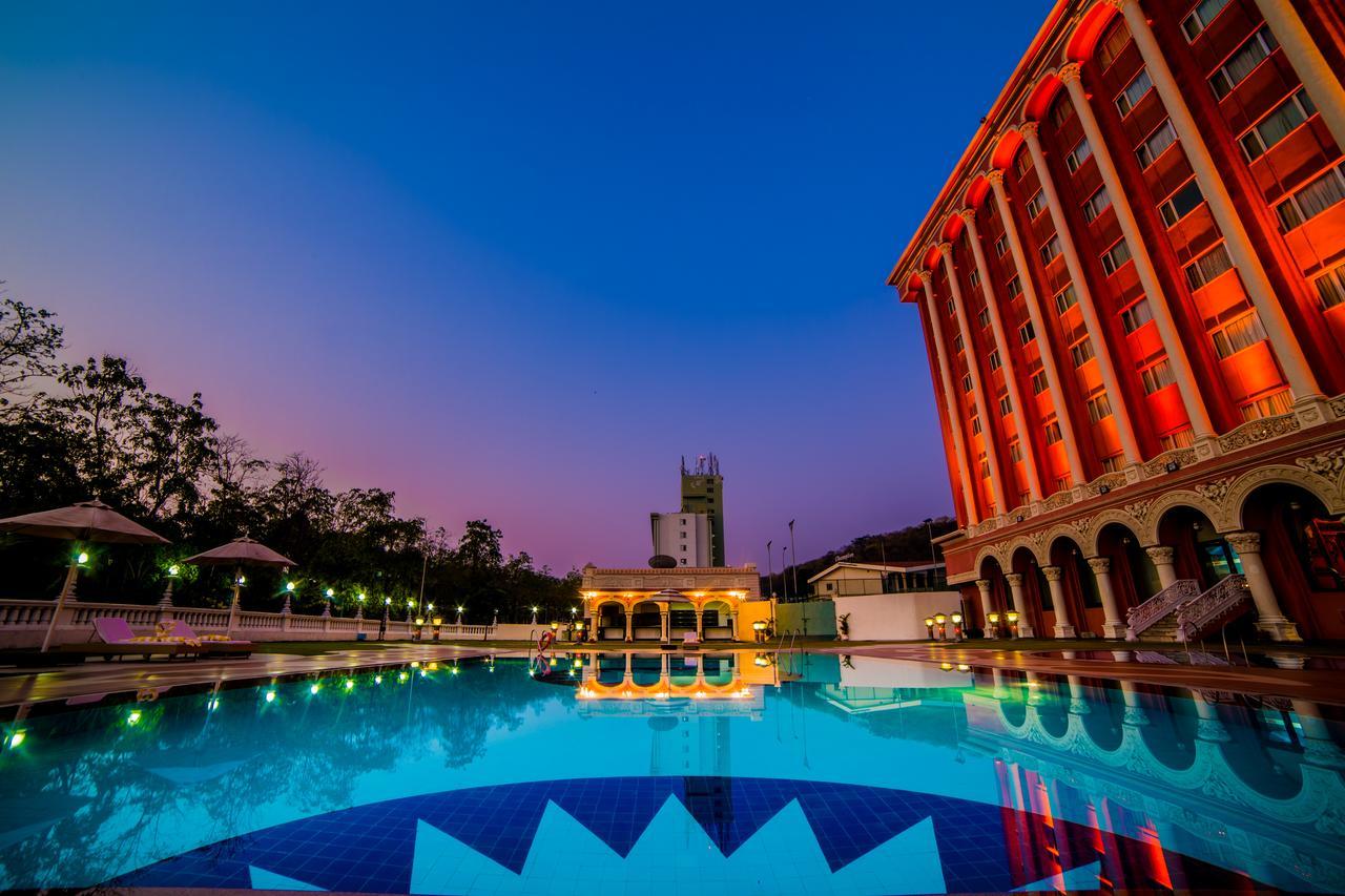 Ramoji Film City- Sitara Luxury Hotel Pedda Ambarpet Eksteriør bilde